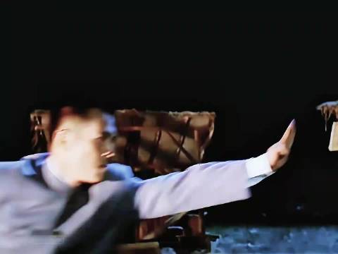 “时隔多年再看，依旧被李连杰行云流水的迷踪拳惊艳”