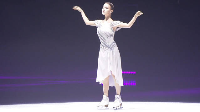 一如往常 来自亚马尔冰演 小千美丽的表演