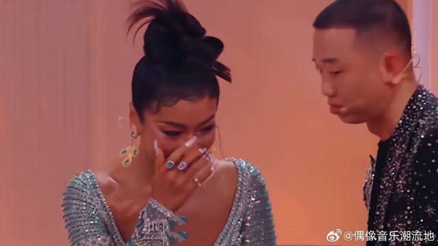 胡彦斌伯远《往事随风》，改编的太好，听哭吉克隽逸！
