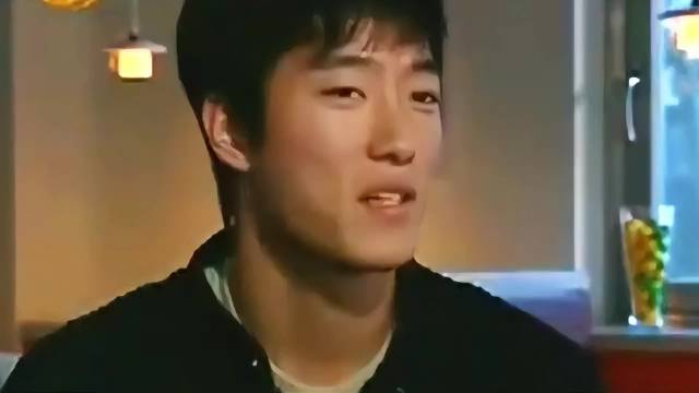 刘翔逆风炸裂冲刺，夺亚洲短跨奥运首金