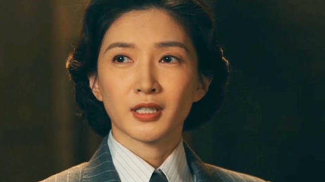 特务发现要抓的人竟然是自己“妻子”醒来