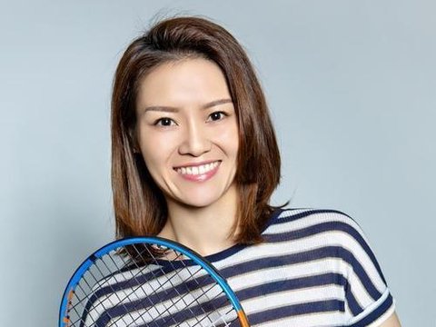 拒绝刘翔式遭遇，拒绝体制岗位，退役12年，李娜现状如何？