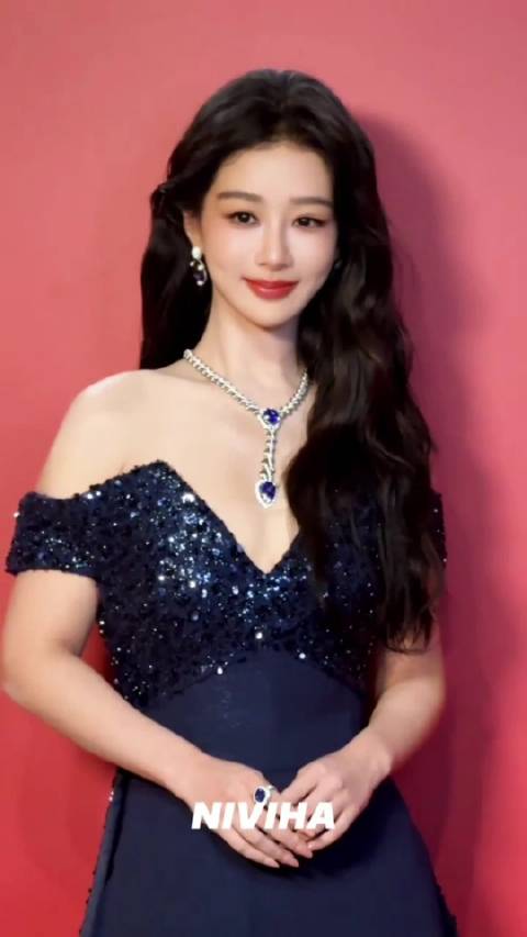 马思纯祝贺杨紫 啊啊啊啊啊啊啊啊啊啊啊啊啊 太美啦 退出键在哪里
