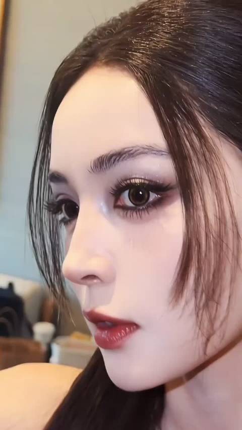 娜扎真的无敌了，天生的吸睛脸 浓浓的爱意全部给她的脸保养！