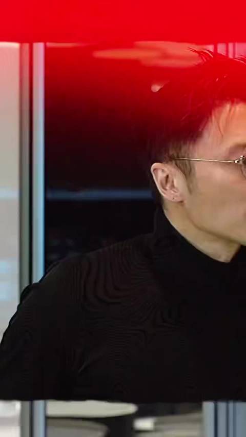 谢霆锋白天霸总晚上摇滚，身份切换获赞