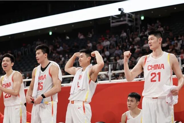 郭士强醒悟了！中国男篮再收3个利好，给球权庞峥麟就对了，冲击亚运金牌只剩1个隐患