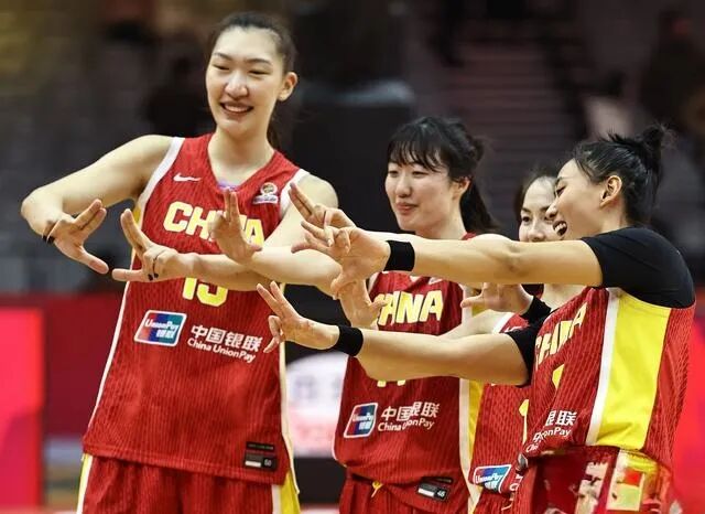 韩旭、李月汝没有参加亚运会女子篮球赛，并且在世界大学生篮球锦标赛上失利了，那么新的队伍能够承受得住这个时期的阵痛吗？