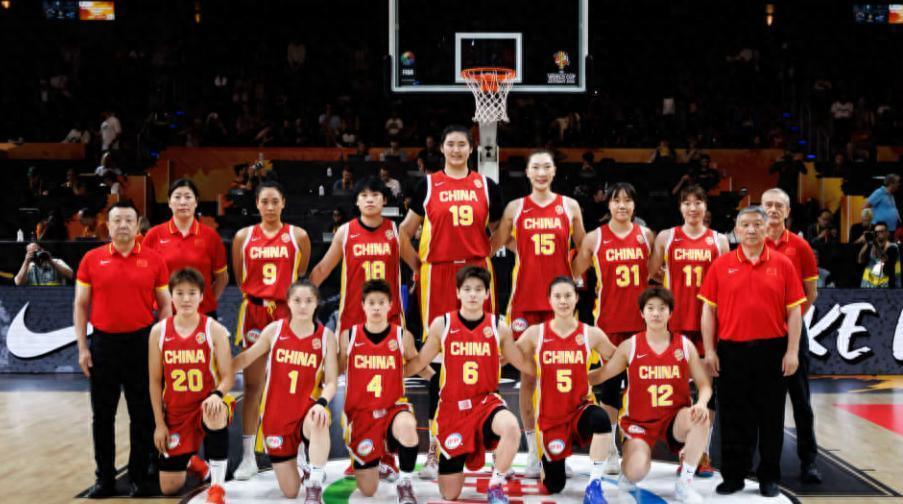叹息！中国女篮队长五场仅得8分 张子宇面对强队时仅成陪衬