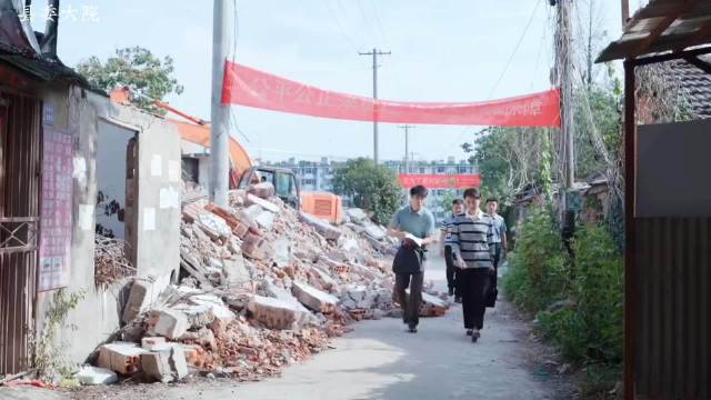 县委大院：一群女人一台戏就没干不成的事