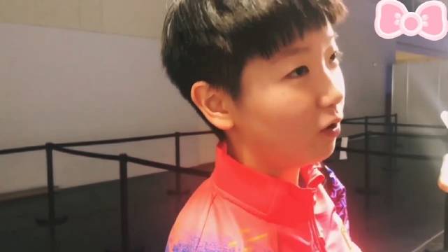 孙颖莎初登布达佩斯世锦赛，少年锐气勇敢迎战