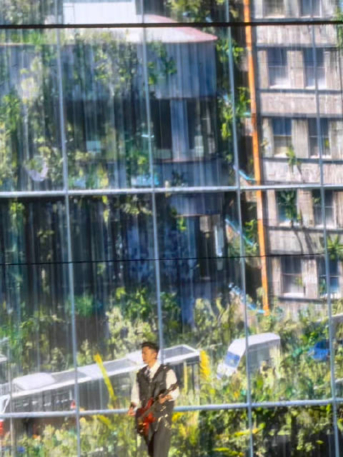 今天的《活着VIVA》