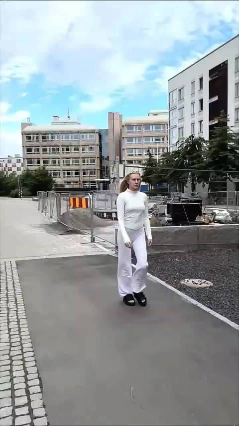 模仿得这么像，哈兰德看了也得服气