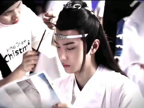 追逐着那颗璀璨的星星，我已经不再孤单 @王一博·YIBO