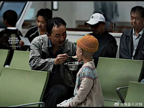 红烧牛肉饭很普通 但每一粒都是父亲对女儿的想念