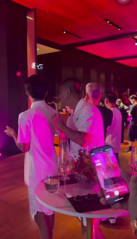 亚马尔中国行来啦，足球身价第一的18岁小孩哥