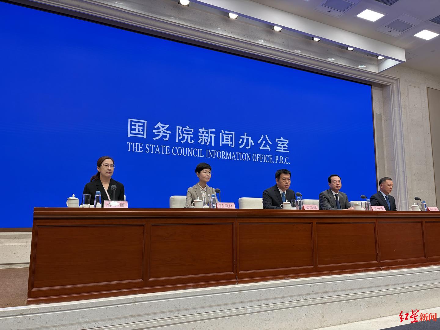 国家卫健委：进一步营造生育支持的友好环境，积极宣传正确婚育观