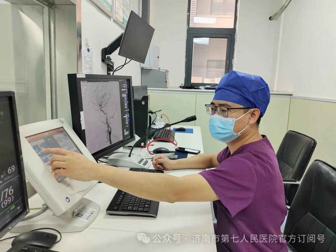 深夜集结，为生命“取栓”！市七院成功救治46岁重度脑梗死患者