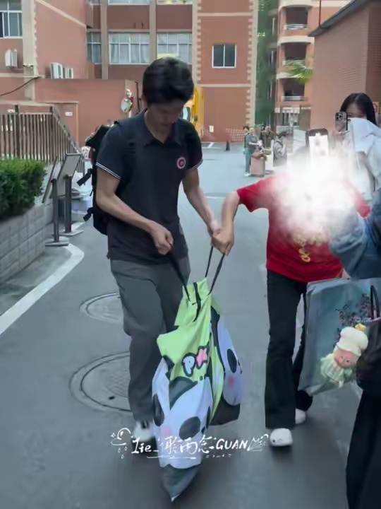 假如命苦是种天赋 官俊臣 高考 命苦 毕业 抽象