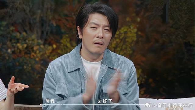 陈立农动情翻唱，一首《天黑》唱得撕心裂肺，惊艳阿杜
