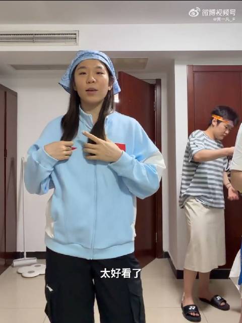贾一凡：亚运会拆箱预告片！ 贾姐的vlog今晚八点快乐回归 请把35分钟都放出来