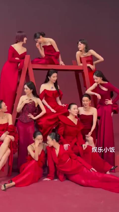 VOGUE封面揭晓王一博周冬雨等登封，刘冲上任后顶流齐聚