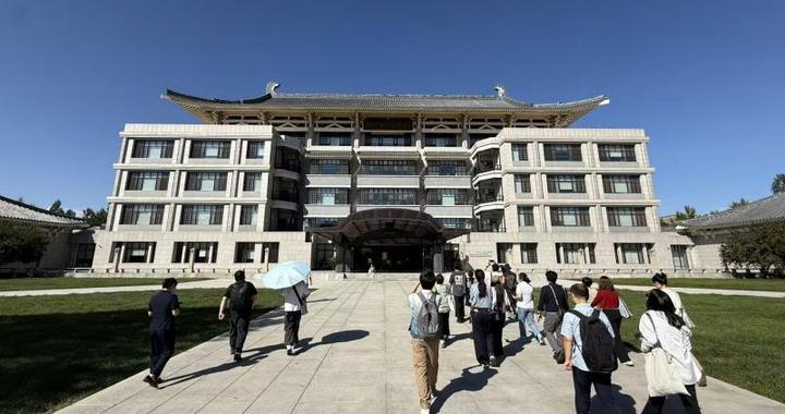 校馆弦歌丨镇馆之宝！北大这里藏着《红楼梦》“第二最古本”