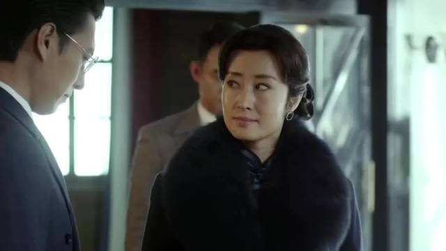 大姐怒怼汪曼春