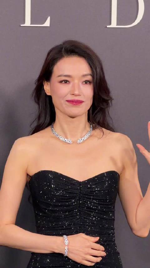 今日，现身上海出席的：舒淇、宋佳、李现、张婧仪、苏翊鸣、 陈昊森