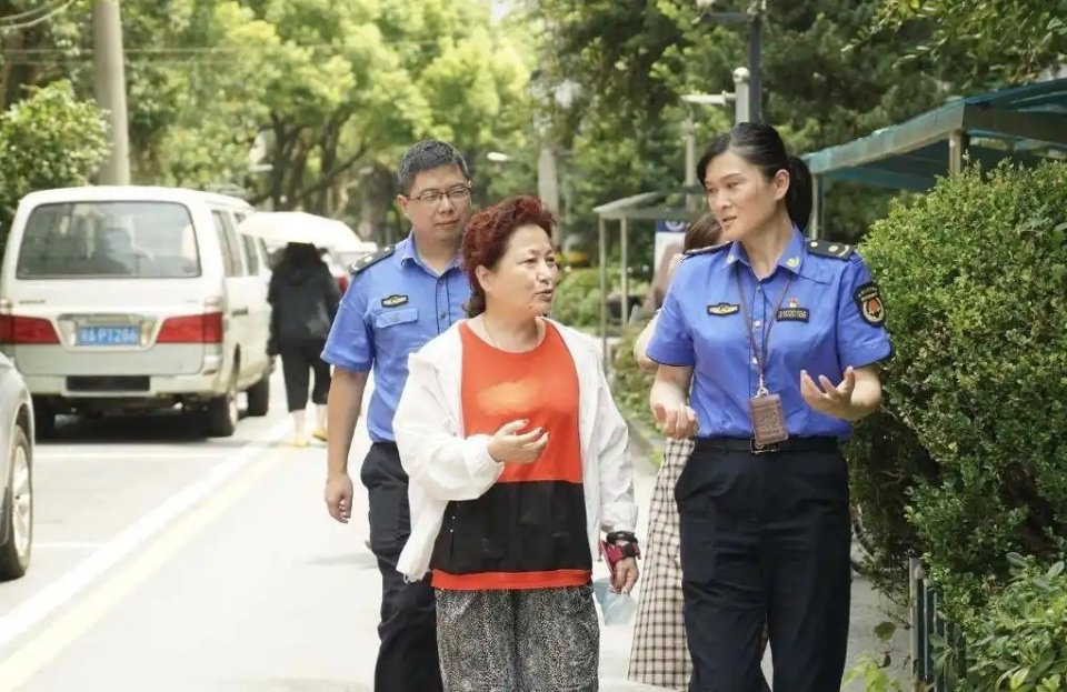 央媒回应刘翔？当了19年城管的前国脚：运动成绩再牛，也要自力更生