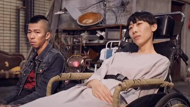 三十而立还是一事无成，成年人的生活里从来就没有容易二字