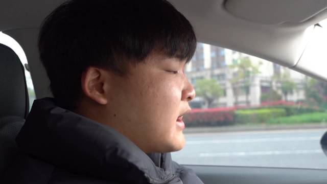 15万新车开几天就坏检测有历史故障：发票只开9万多还没购车合同