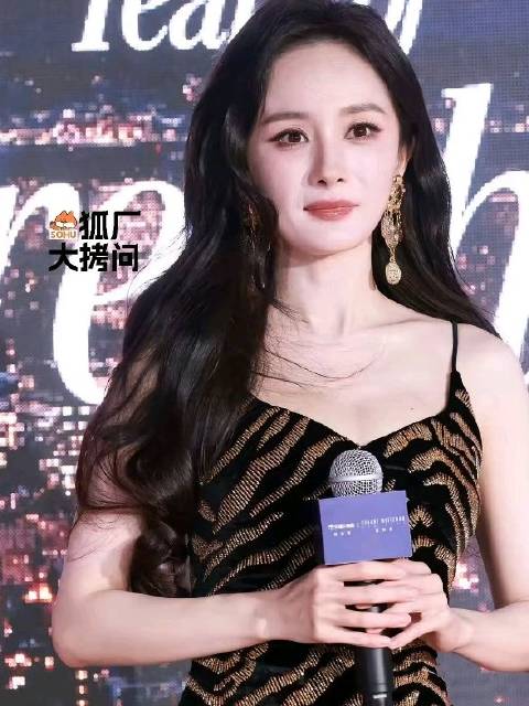 杨幂转战电影圈冲奖，流量是船票作品才是岸