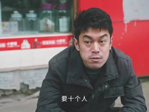 男人出狱后努力工作，没想到还是被老板辞退