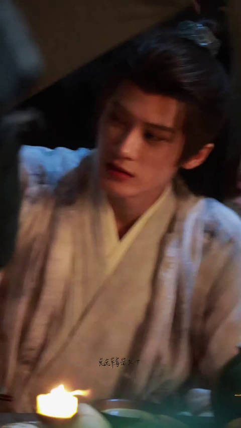 梦回长相思！但谢却山是完全不一样的味道，隐忍孤臣我超爱