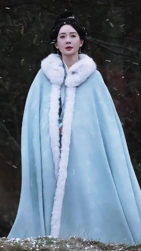 不愧是数姐，甘棠夫人这个美，一眼惊鸿胜却人间无数！