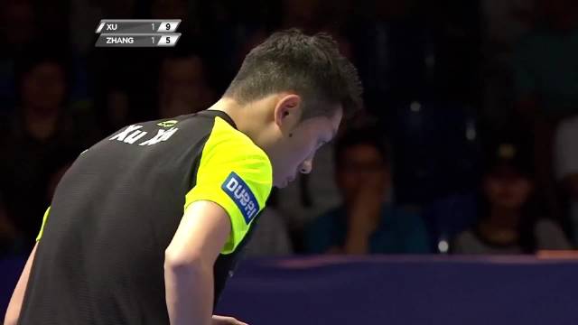 许昕手握五赛点拿下第三局，大比分2-1领先