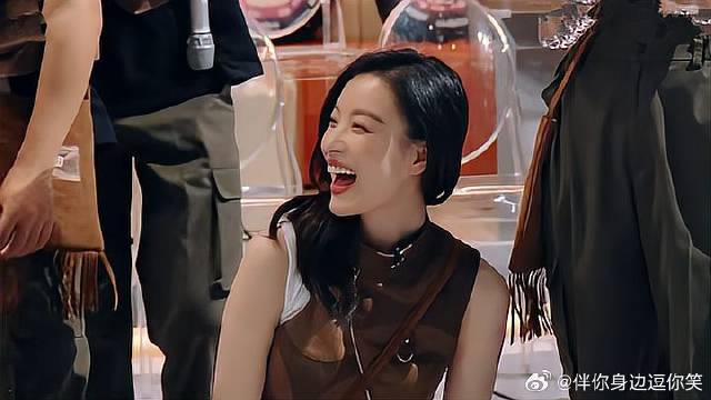 白宇太会了！一番话撩的李雪琴小鹿乱撞，倪妮都被甜到了丨星期六