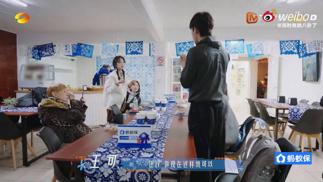 下手重到快把脸搓红，但心态稳得一批，敢大胆尝试新事物，这波怎么说也是胜利