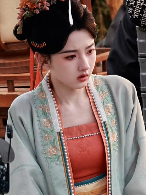 宋祖儿折腰 宋祖儿小乔 见不到大海，♫总要去趟海洋馆吧!