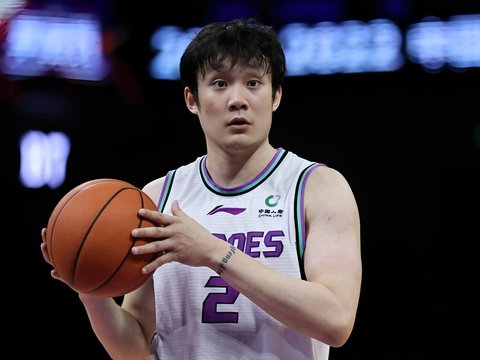 抵达北京，丁彦雨航正式签约，上任新岗位，薪酬曝光，和周琦搭档
