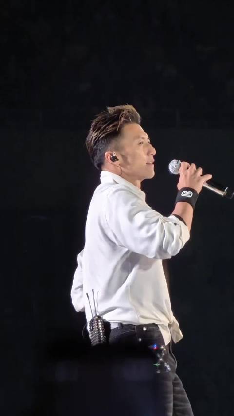 来感受下法拉利的素颜高清直拍 5.2黄种人