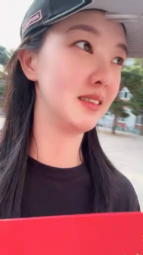 张常宁参加北京体育大学开学典礼