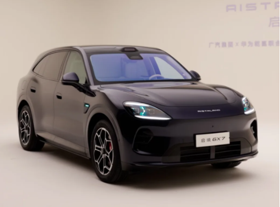 后排纯平大床的SUV：启境GX7、问界M7、魏牌蓝山横评
