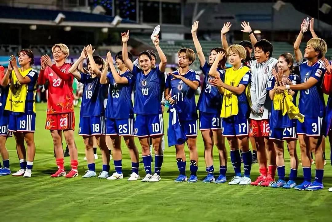 9月17日亚洲足球一夜：申花2比1逆转开门红 女足九年不败金身告破