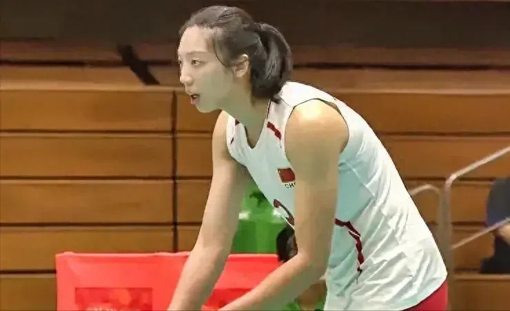 女排转会传闻：李盈莹去巴超唐欣加盟土超，北京迎世锦赛最佳二传