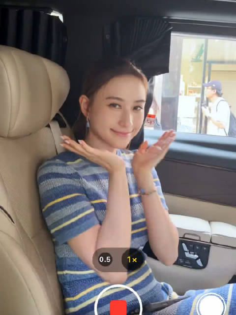 赌王之女何超蓮Laurinda他应该是几个之女最漂亮的一个了吧！…