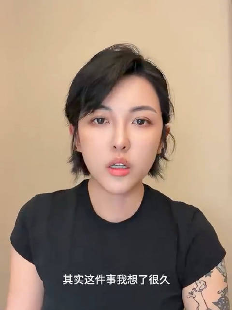 千万网红张凯毅9月19日官宣离婚，孩子抚养权归她