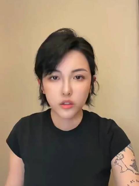 张凯毅发文官宣和张煜东离婚，算上离婚冷静期到现在差不多快三个月…