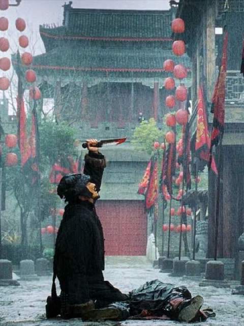 “岂止是你们，普天之下所有黎庶皆不容欺凌……”