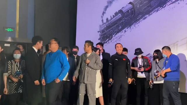 悬崖之上首映礼，一起看看都有谁在吧